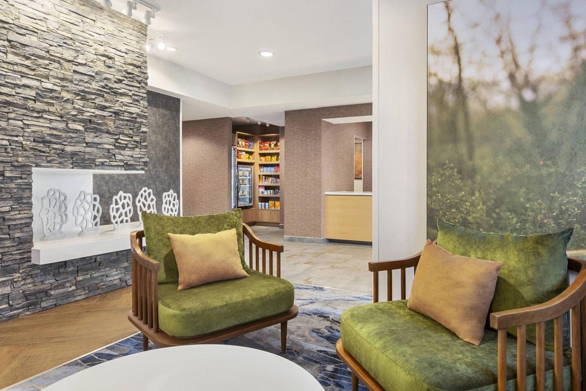 Fairfield Inn By Marriott Tracy Exteriör bild