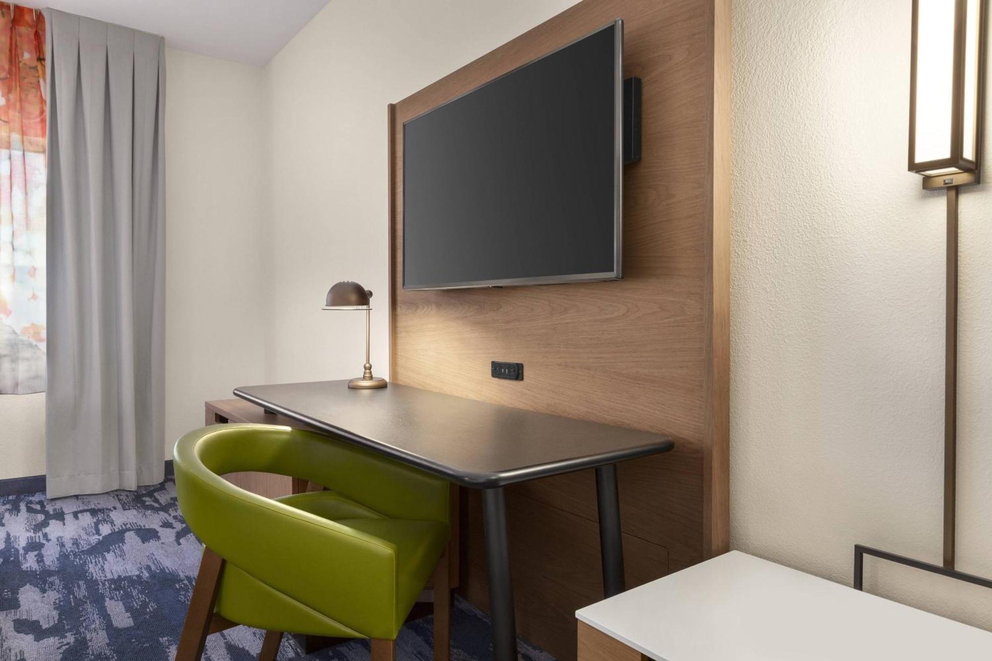 Fairfield Inn By Marriott Tracy Exteriör bild