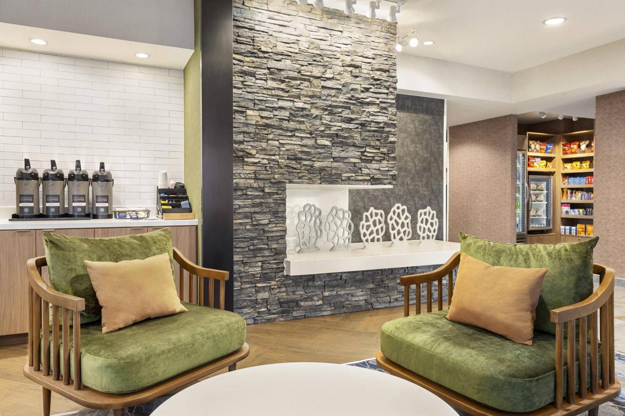 Fairfield Inn By Marriott Tracy Exteriör bild